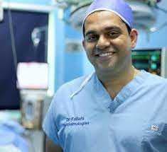 تصویر دکتر محمدرضا فلاحی فلوشیپ جراحی پلاستیک و انحراف چشم (اکولوپلاستی و استرابیسم) در شیراز