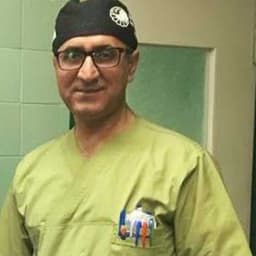 تصویر دکتر عبدالکریم رحمانیان متخصص جراحی مغز و اعصاب در شیراز