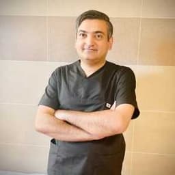 تصویر دکتر سید محمدباقر ابطحی فلوشیپ جراحی پلاستیک و انحراف چشم (اکولوپلاستی و استرابیسم) در شیراز