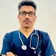 تصویر دکتر عبدالعلی پاکدامن فوق تخصص جراحی پلاستیک، ترمیمی و سوختگی در فسا